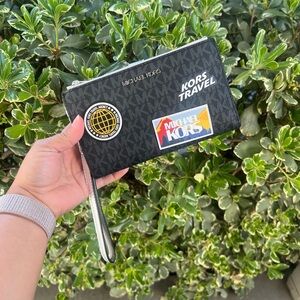 Michael Kors Jet Set Travel Large Double Zip Embellished Signature Logo Wristlet